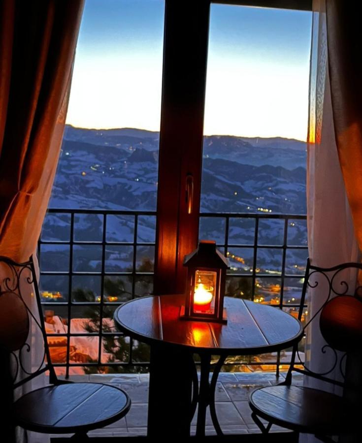 Hotel La Rocca San Marino Exterior foto